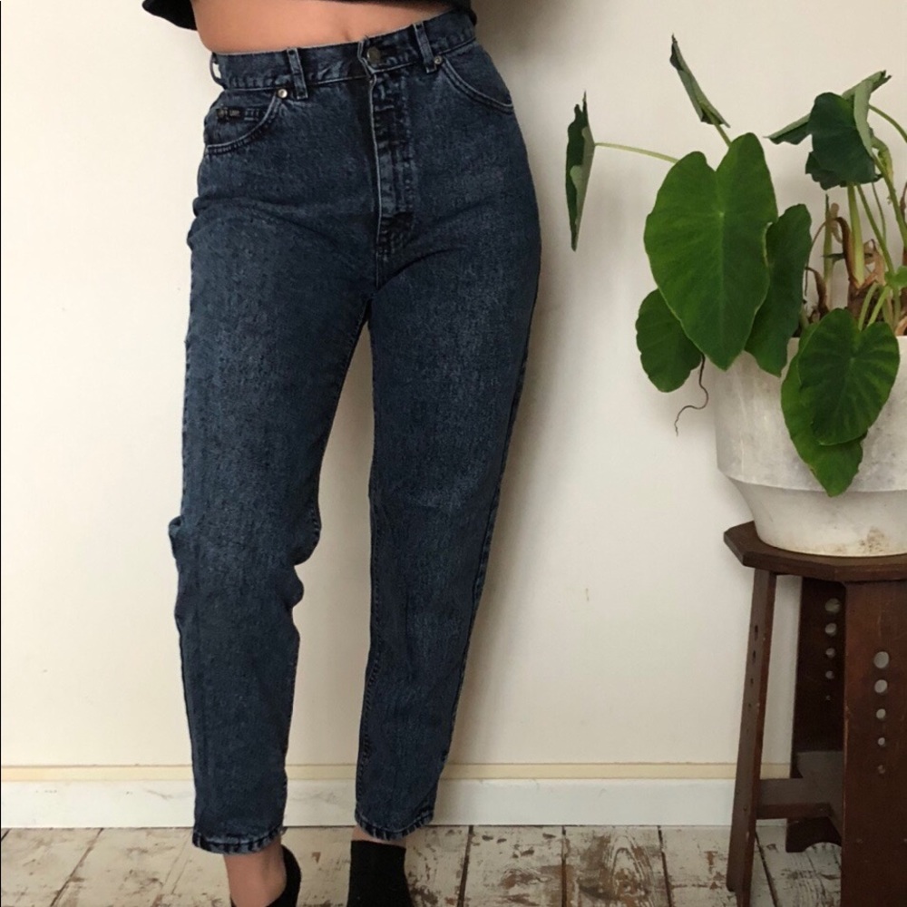 Vintage Lee dark blue acid wash high waisted jeans